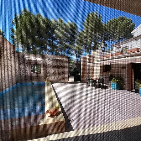 Lodge Masia El Sombrial De San Lorenzo *