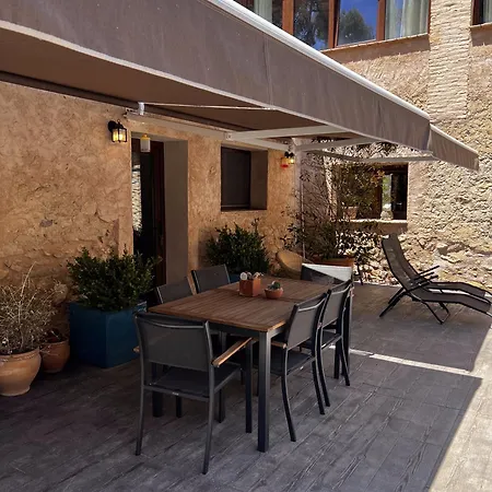Lodge Masia El Sombrial De San Lorenzo